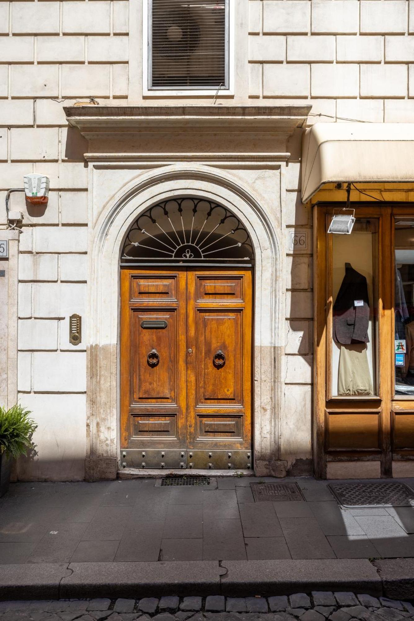 Charming Apartment At Spanish Steps, No Elevator Rom Eksteriør billede